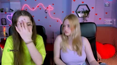 rebecca_smile_ online show from March 30, 2026, 12:28 pm