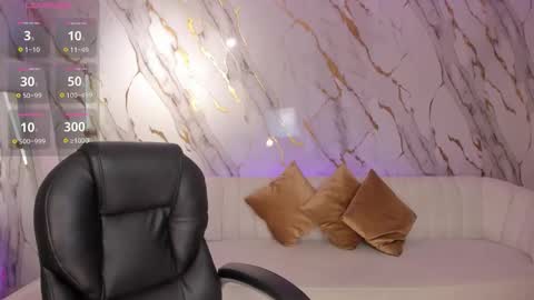 Snapshot of rebeccahudson_ chatting on September 16, 2025, 7:15 pm Rebe online show from September 16, 2025, 7:15 pm