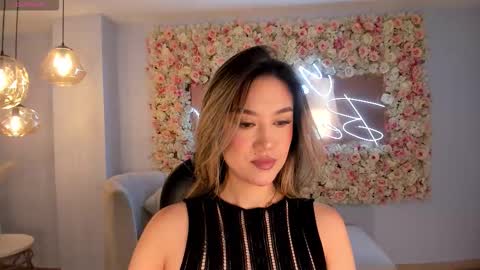 Snapshot of rebeccahudson_ chatting on November 9, 2025, 5:22 pm Rebe online show from November 9, 2025, 5:22 pm