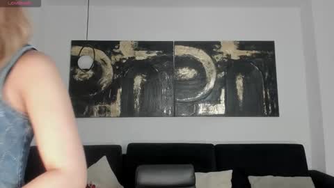 Rebe online show from February 15, 2026, 6:26 pm