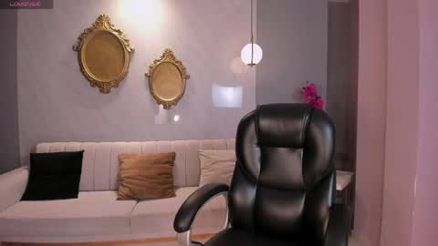 Rebe online show from May 5, 2026, 8:06 pm