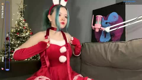 Rebecca Nikson online show from December 16, 2025, 3:33 am