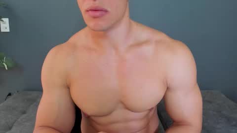 twitter REECET26 instagram RECCETAYLOR online show from December 21, 2025, 3:19 pm