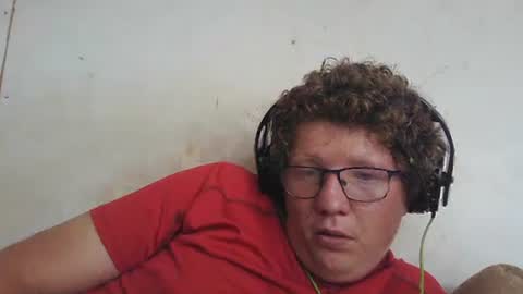 Snapshot of red454games454 chatting on February 16, 2025, 12:30 am zsax horny online show from February 16, 2025, 12:30 am