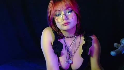 red_cherry2 online show from April 19, 2026, 4:34 am