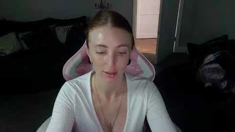 Red -  online show from March 11, 2026, 12:22 pm