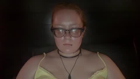 red_hot_foxx03 online show from August 4, 2026, 3:03 pm