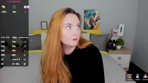 Snapshot of red_naughtyfox chatting on October 5, 2025, 5:33 pm Lessy Fox online show from October 5, 2025, 5:33 pm