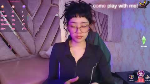 Snapshot of red_pandaa chatting on May 21, 2026, 3:35 am red_pandaa online show from May 21, 2026, 3:35 am