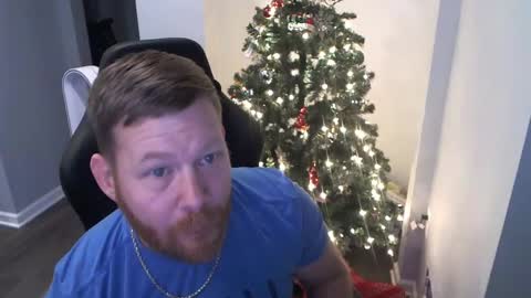 Snapshot of redbeardready4u chatting on December 22, 2024, 5:23 am Redbeardready4u online show from December 22, 2024, 5:23 am