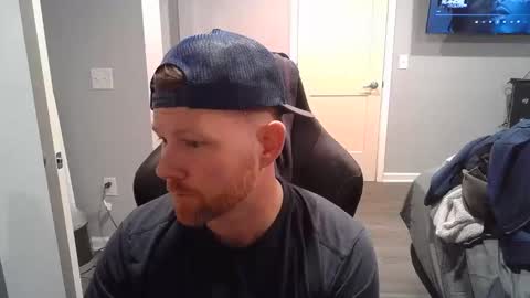 Snapshot of redbeardready4u chatting on March 18, 2026, 12:47 am Redbeardready4u online show from March 18, 2026, 12:47 am