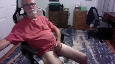 Snapshot of redbud3075 chatting on July 17, 2026, 3:46 am Daddy G online show from July 17, 2026, 3:46 am