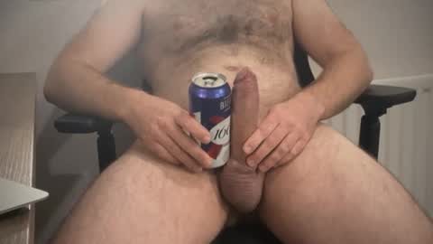 Snapshot of reddbear89 chatting on September 10, 2025, 4:40 pm hornyslutbear online show from September 10, 2025, 4:40 pm