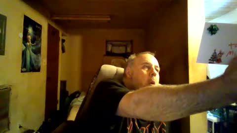 reddragon1195 online show from December 1, 2024, 9:26 pm