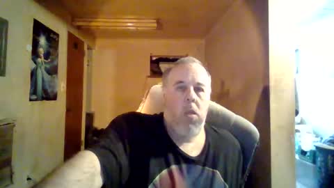 reddragon1195 online show from January 5, 2025, 8:31 pm