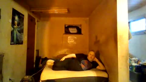 reddragon1195 online show from February 2, 2025, 10:06 pm