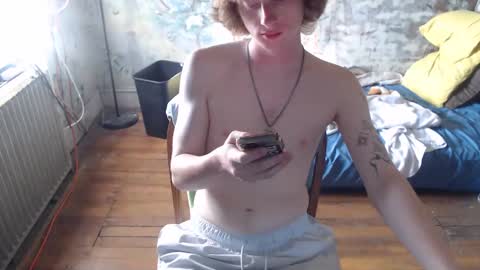 Snapshot of redhead6inch chatting on September 15, 2025, 1:00 pm RedHead6Inch online show from September 15, 2025, 1:00 pm