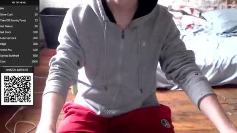 Snapshot of redhead6inch chatting on October 8, 2025, 2:58 pm RedHead6Inch online show from October 8, 2025, 2:58 pm