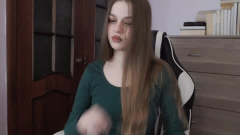 Lily online show from January 7, 2026, 1:41 am