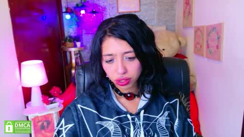 Lili Lopez online show from January 17, 2026, 8:01 pm