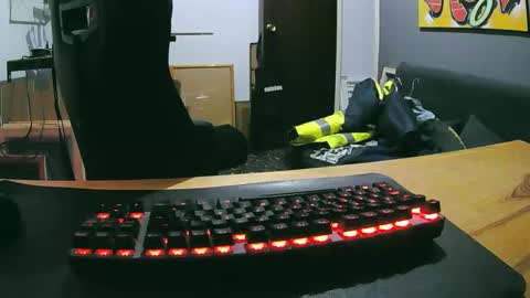 Snapshot of redjhons chatting on September 9, 2025, 12:32 am redjhons online show from September 9, 2025, 12:32 am