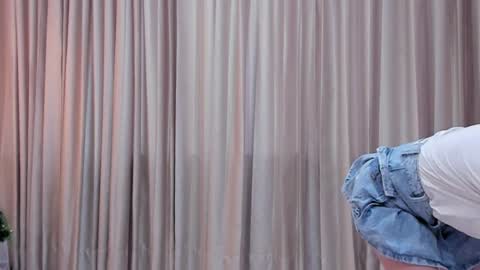 Meloddy online show from December 13, 2024, 10:34 pm