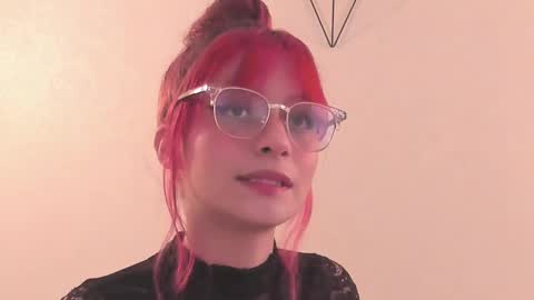 Meloddy online show from March 1, 2025, 7:26 pm