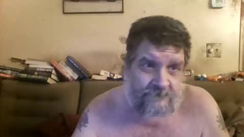 redmud3 online show from November 25, 2025, 5:13 pm