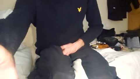 redrodridding online show from February 8, 2025, 11:01 am