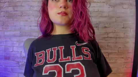   online show from April 4, 2026, 12:35 pm