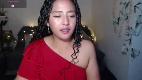 Snapshot of redvelvet_25 chatting on December 23, 2025, 6:55 am Velvet online show from December 23, 2025, 6:55 am