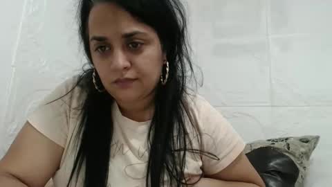 Reea online show from October 9, 2025, 9:13 pm