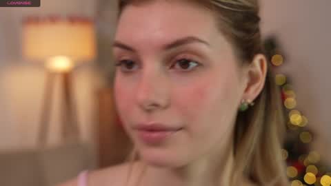 JessyinCherri yang online show from December 20, 2024, 7:55 am