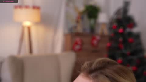 JessyinCherri yang online show from December 22, 2024, 1:33 pm