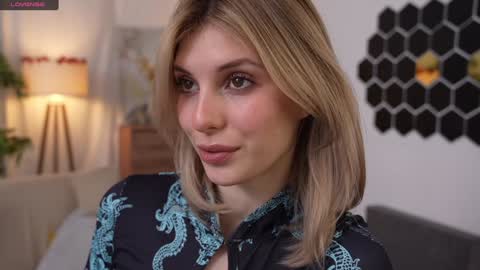 JessyinCherri yang online show from January 12, 2025, 7:21 am