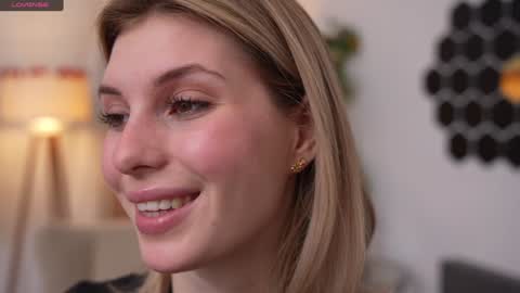 JessyinCherri yang online show from January 20, 2025, 7:36 am