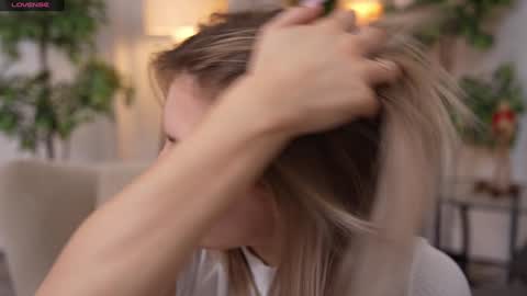 JessyinCherri yang online show from January 24, 2025, 7:30 am