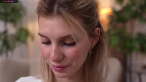 JessyinCherri yang online show from January 24, 2025, 11:15 am