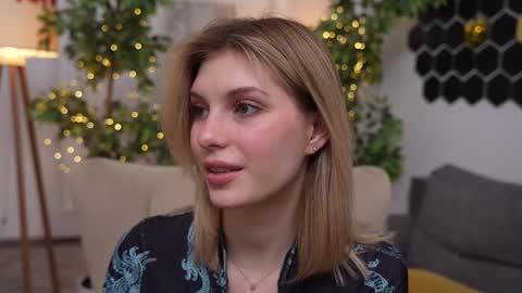 JessyinCherri yang online show from February 21, 2025, 7:12 am