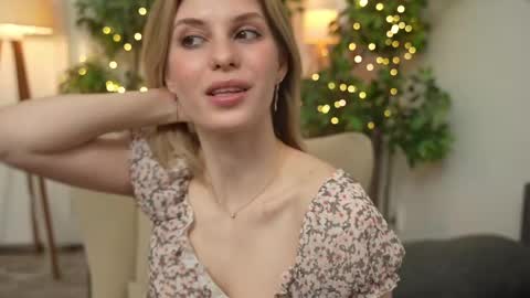 JessyinCherri yang online show from March 1, 2025, 1:18 pm