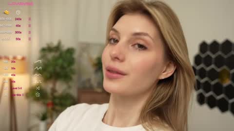 JessyinCherri yang online show from March 6, 2025, 7:03 am