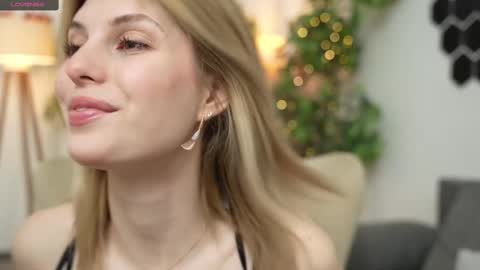 JessyinCherri yang online show from March 9, 2025, 7:23 am