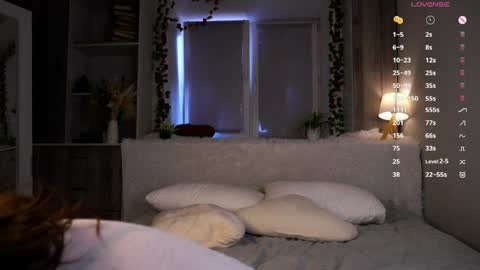 Snapshot of regenasuri chatting on April 11, 2026, 11:25 am Grace online show from April 11, 2026, 11:25 am