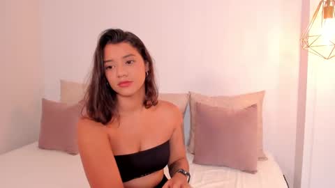 Snapshot of regina_noctixx chatting on March 12, 2025, 12:42 am Regina online show from March 12, 2025, 12:42 am