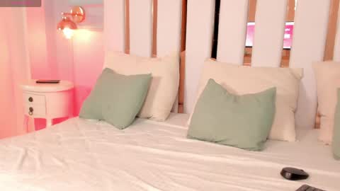 Regina  online show from April 14, 2026, 5:13 am