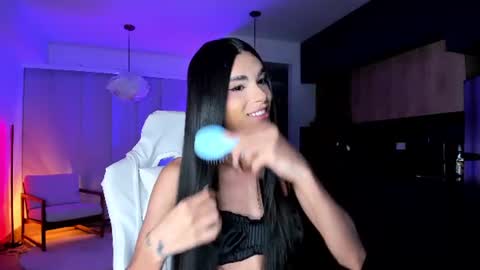 Snapshot of reichel_gray chatting on June 17, 2026, 2:58 am REICHEL online show from June 17, 2026, 2:58 am