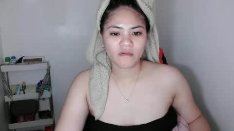 reign2525 online show from September 18, 2025, 12:29 pm