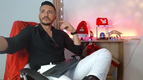   REIKO  online show from December 5, 2025, 3:20 pm