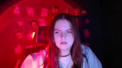 Reina online show from January 7, 2026, 6:38 am