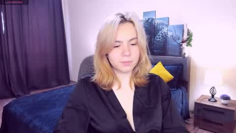 Snapshot of remipeach chatting on May 29, 2026, 3:43 pm RemiPeach online show from May 29, 2026, 3:43 pm